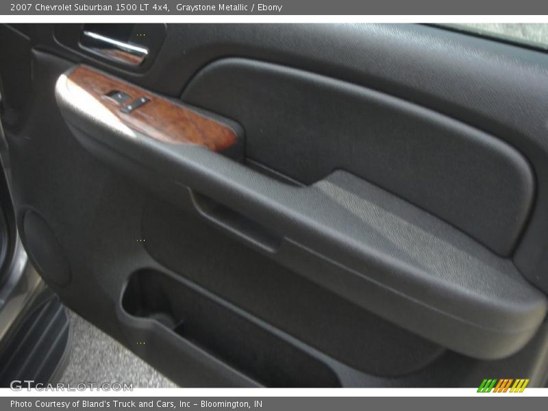 Graystone Metallic / Ebony 2007 Chevrolet Suburban 1500 LT 4x4