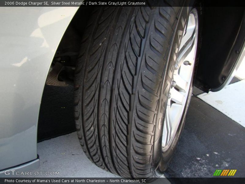 Silver Steel Metallic / Dark Slate Gray/Light Graystone 2006 Dodge Charger SE