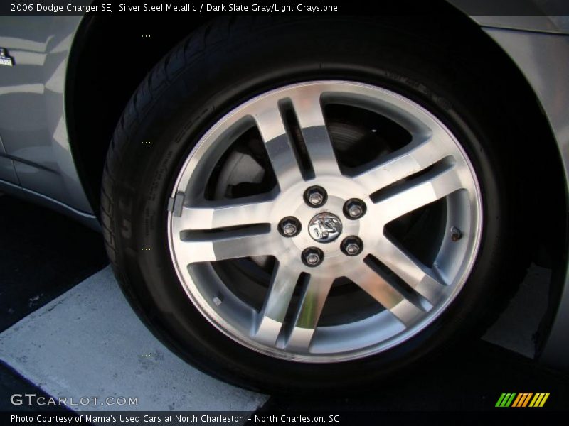 Silver Steel Metallic / Dark Slate Gray/Light Graystone 2006 Dodge Charger SE