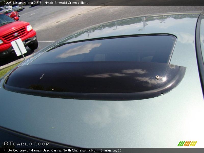 Mystic Emerald Green / Blond 2005 Nissan Altima 2.5 S