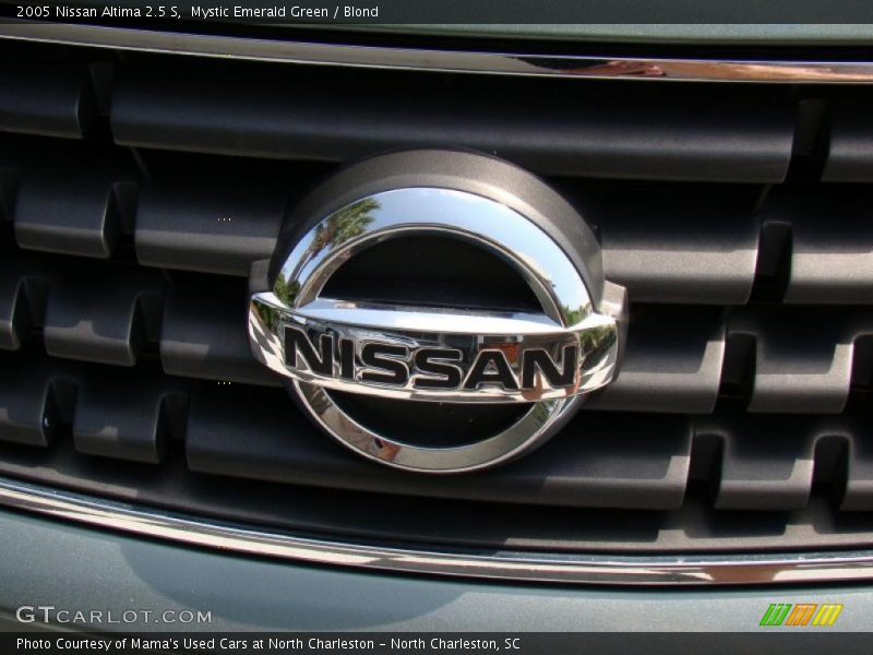 Mystic Emerald Green / Blond 2005 Nissan Altima 2.5 S