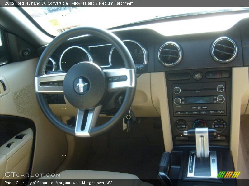 Alloy Metallic / Medium Parchment 2009 Ford Mustang V6 Convertible