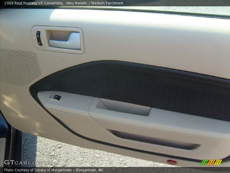 Alloy Metallic / Medium Parchment 2009 Ford Mustang V6 Convertible