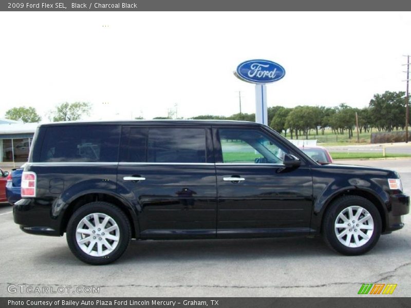 Black / Charcoal Black 2009 Ford Flex SEL