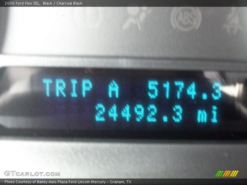 Black / Charcoal Black 2009 Ford Flex SEL