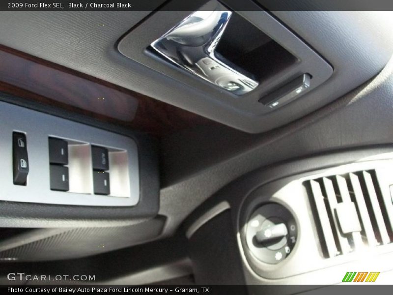 Black / Charcoal Black 2009 Ford Flex SEL