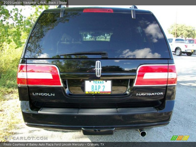 Black / Stone 2009 Lincoln Navigator L 4x4