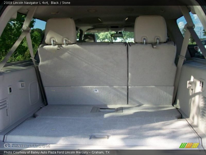 Black / Stone 2009 Lincoln Navigator L 4x4