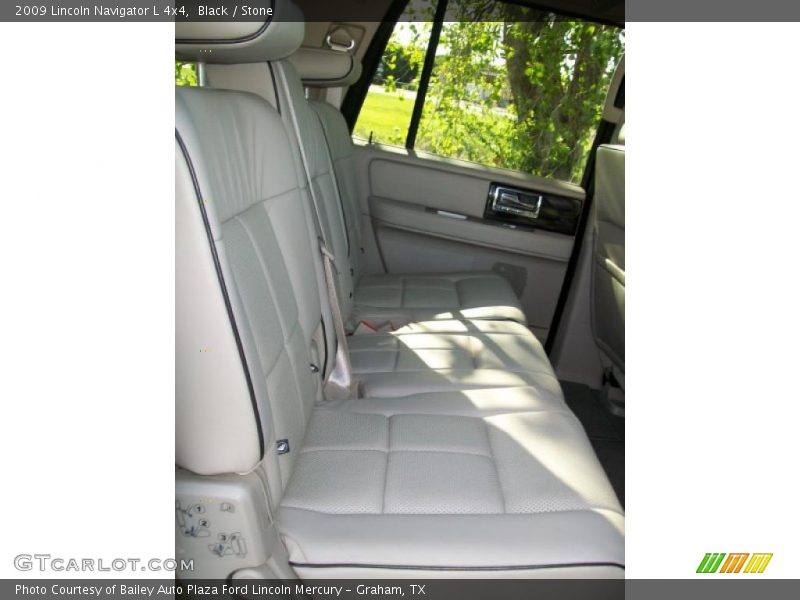 Black / Stone 2009 Lincoln Navigator L 4x4