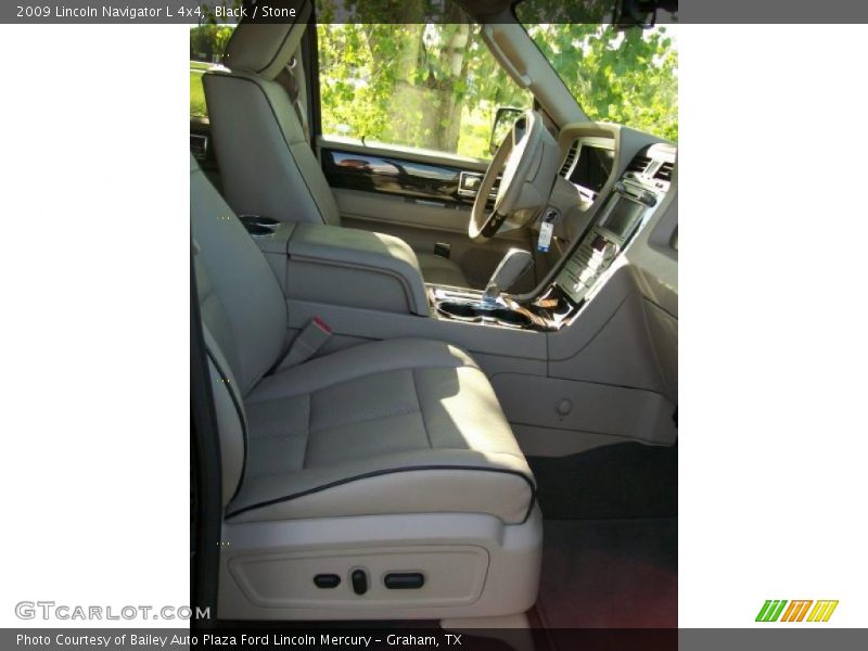 Black / Stone 2009 Lincoln Navigator L 4x4
