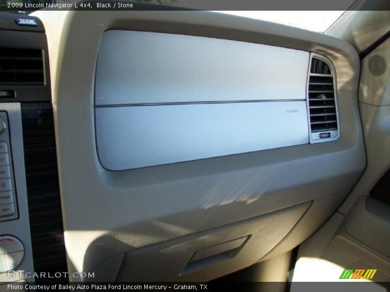 Black / Stone 2009 Lincoln Navigator L 4x4