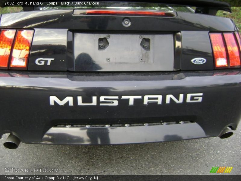 Black / Dark Charcoal 2002 Ford Mustang GT Coupe