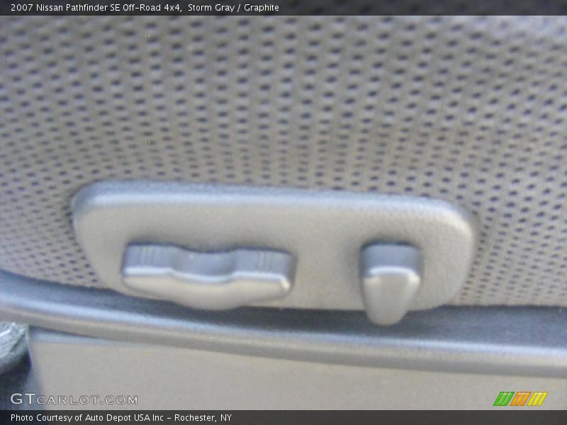 Storm Gray / Graphite 2007 Nissan Pathfinder SE Off-Road 4x4