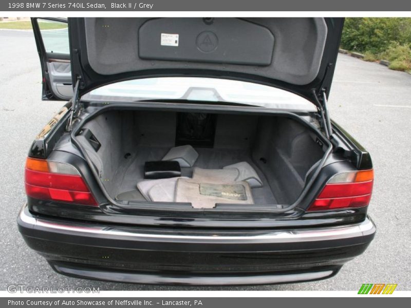 Black II / Grey 1998 BMW 7 Series 740iL Sedan