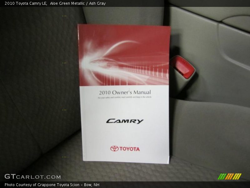 Aloe Green Metallic / Ash Gray 2010 Toyota Camry LE