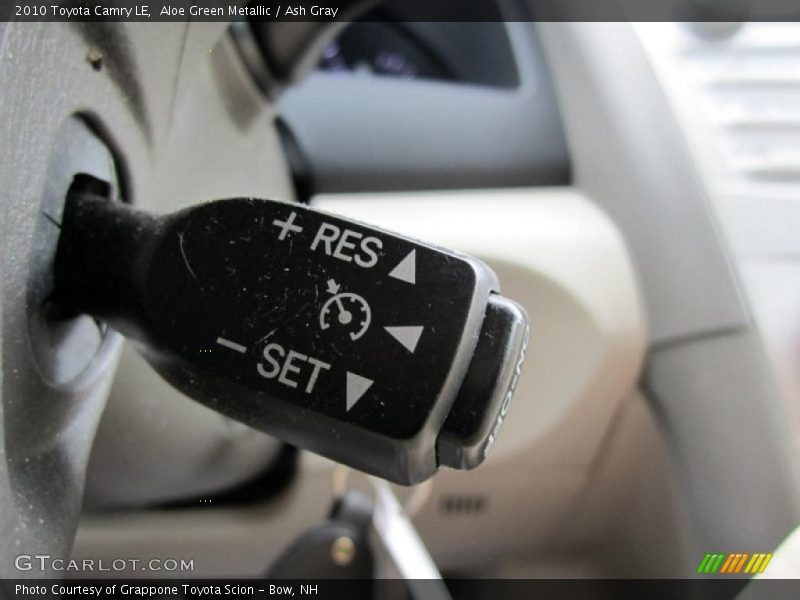 Aloe Green Metallic / Ash Gray 2010 Toyota Camry LE