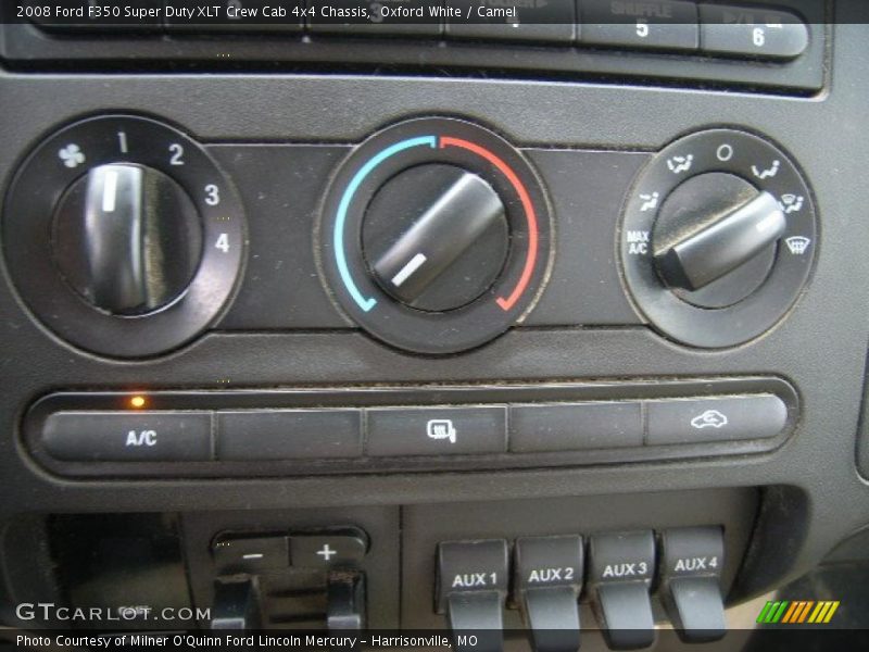 Oxford White / Camel 2008 Ford F350 Super Duty XLT Crew Cab 4x4 Chassis