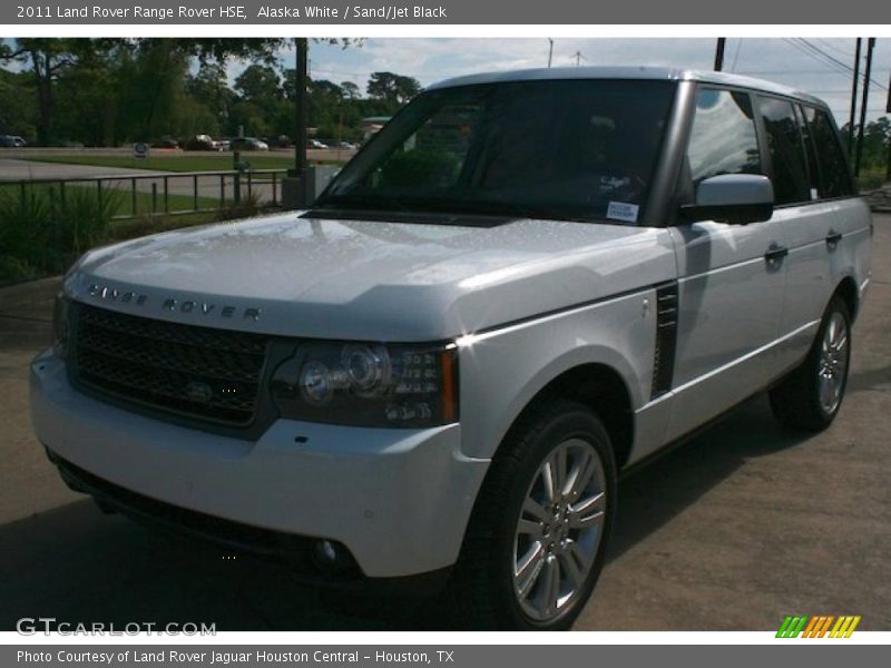 Alaska White / Sand/Jet Black 2011 Land Rover Range Rover HSE