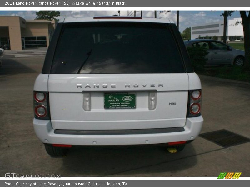 Alaska White / Sand/Jet Black 2011 Land Rover Range Rover HSE