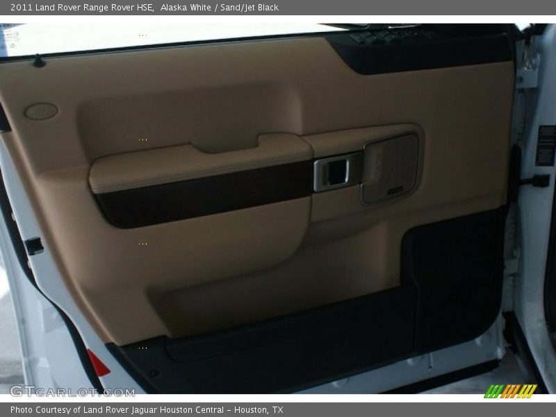 Alaska White / Sand/Jet Black 2011 Land Rover Range Rover HSE