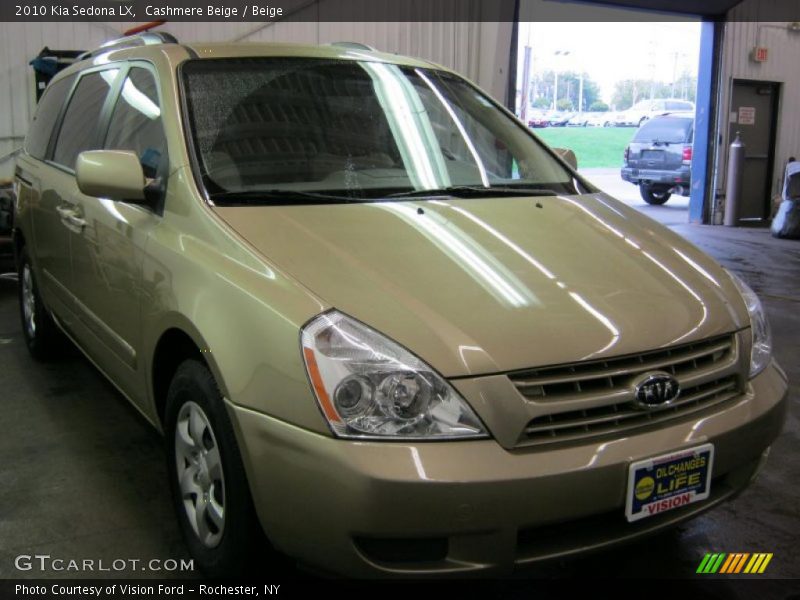 Cashmere Beige / Beige 2010 Kia Sedona LX