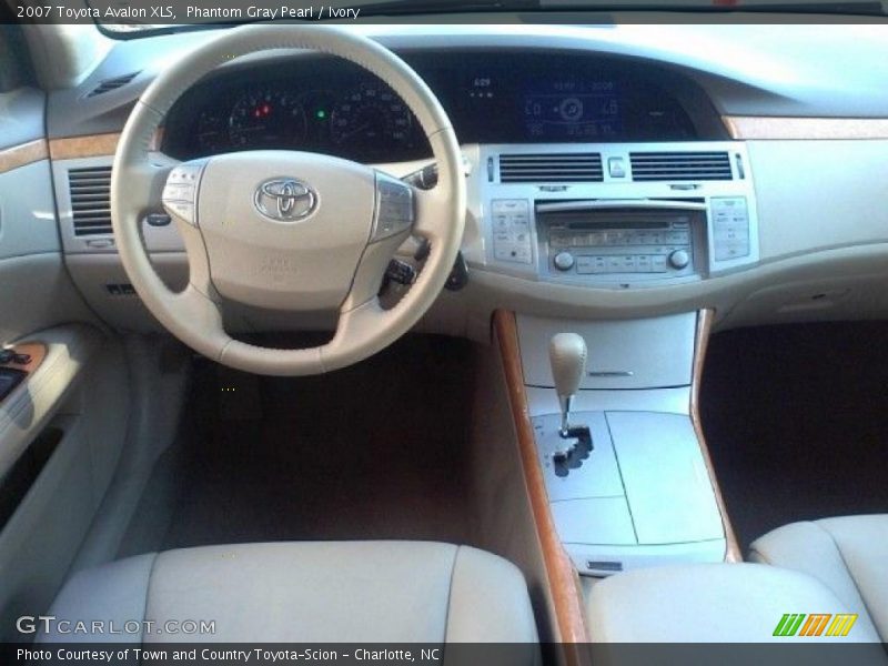 Phantom Gray Pearl / Ivory 2007 Toyota Avalon XLS