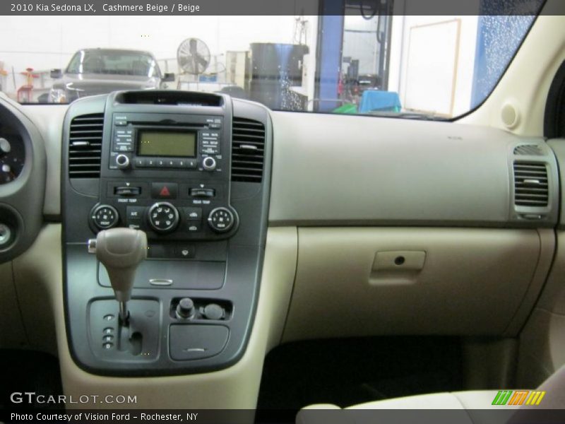Cashmere Beige / Beige 2010 Kia Sedona LX
