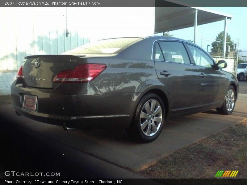 Phantom Gray Pearl / Ivory 2007 Toyota Avalon XLS