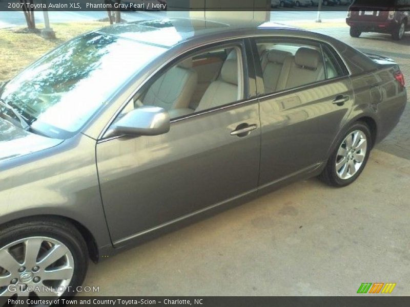 Phantom Gray Pearl / Ivory 2007 Toyota Avalon XLS