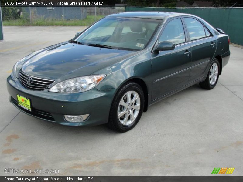 Aspen Green Pearl / Gray 2005 Toyota Camry XLE V6