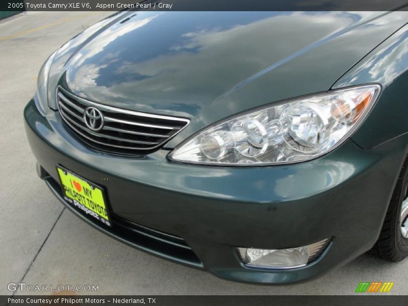 Aspen Green Pearl / Gray 2005 Toyota Camry XLE V6