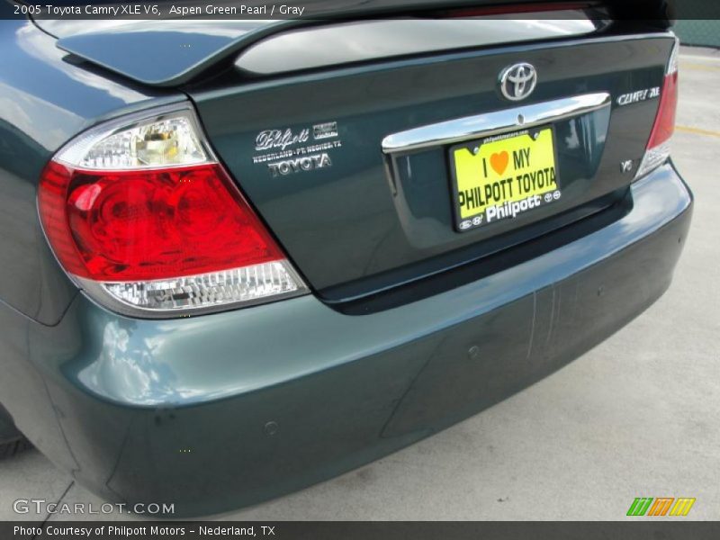 Aspen Green Pearl / Gray 2005 Toyota Camry XLE V6