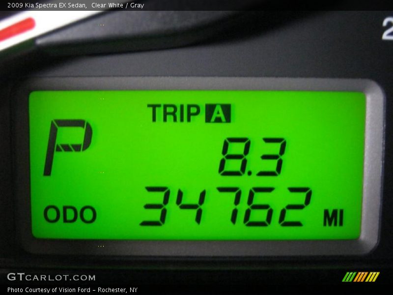 Clear White / Gray 2009 Kia Spectra EX Sedan