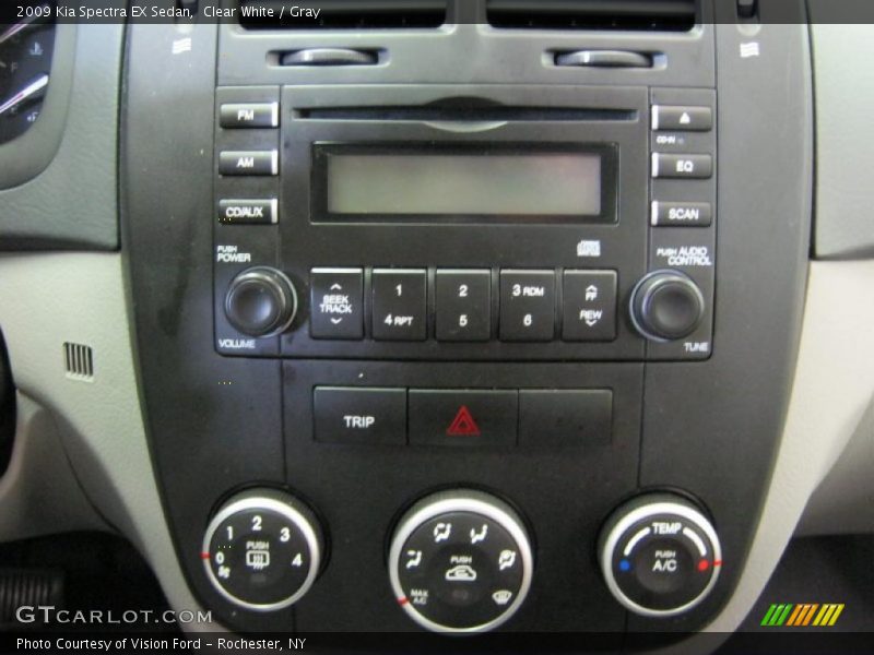 Clear White / Gray 2009 Kia Spectra EX Sedan