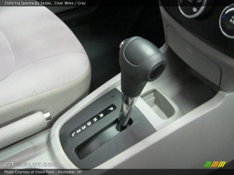 Clear White / Gray 2009 Kia Spectra EX Sedan