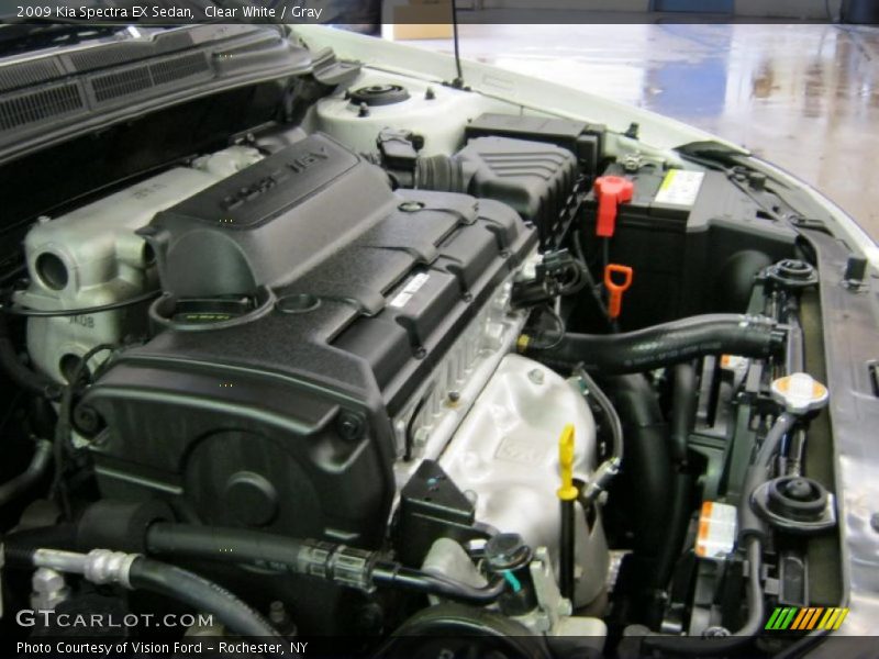 Clear White / Gray 2009 Kia Spectra EX Sedan