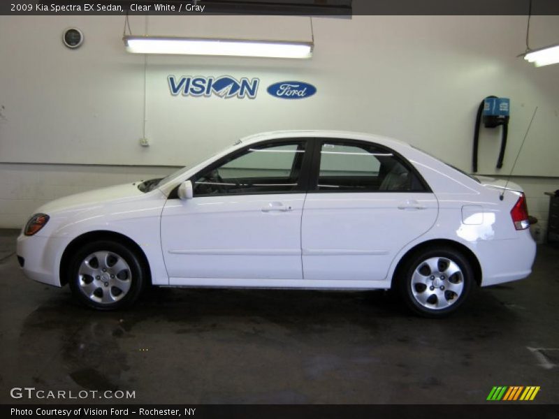 Clear White / Gray 2009 Kia Spectra EX Sedan