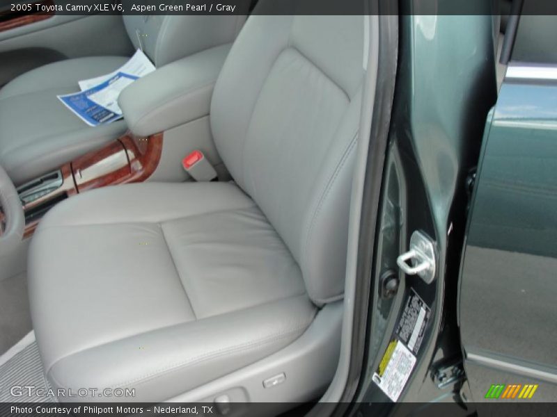 Aspen Green Pearl / Gray 2005 Toyota Camry XLE V6
