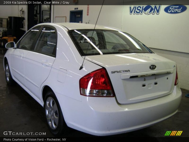 Clear White / Gray 2009 Kia Spectra EX Sedan