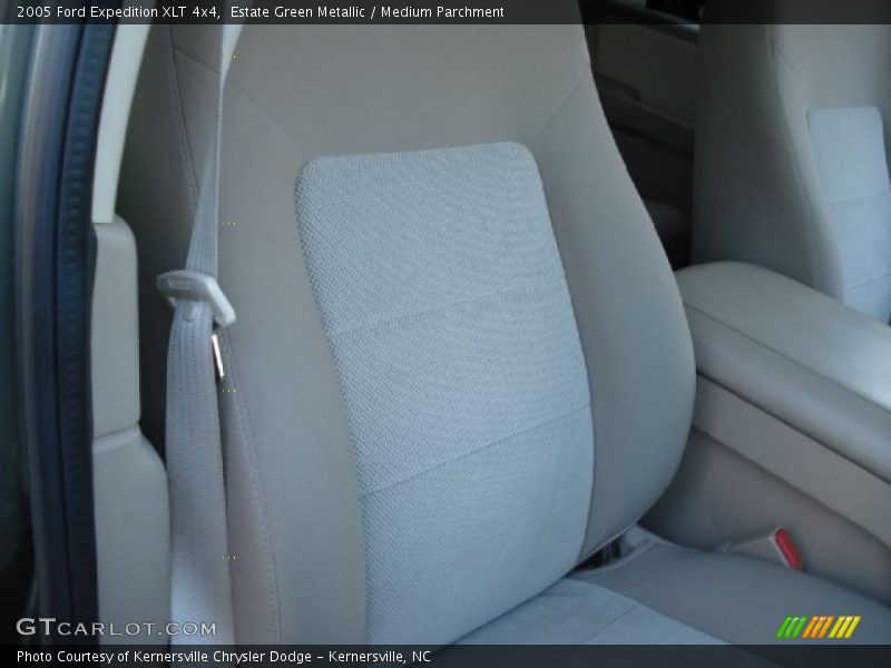 Estate Green Metallic / Medium Parchment 2005 Ford Expedition XLT 4x4