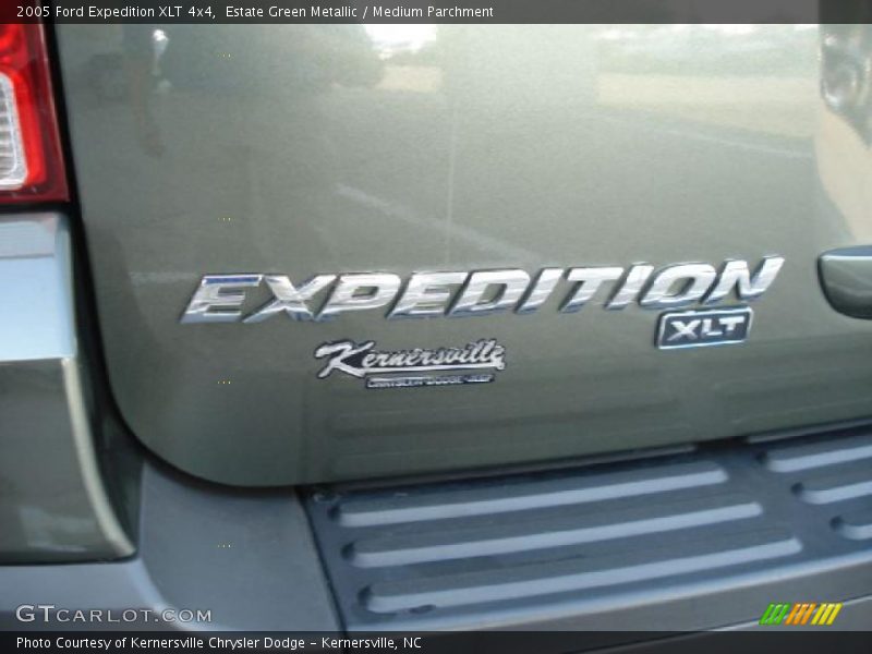 Estate Green Metallic / Medium Parchment 2005 Ford Expedition XLT 4x4