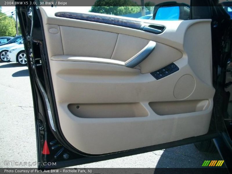 Jet Black / Beige 2004 BMW X5 3.0i