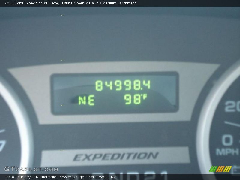 Estate Green Metallic / Medium Parchment 2005 Ford Expedition XLT 4x4