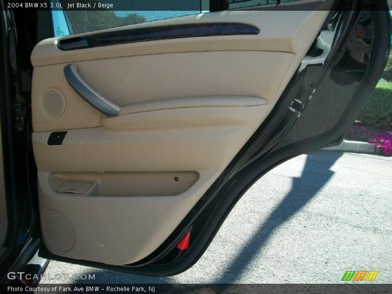 Jet Black / Beige 2004 BMW X5 3.0i