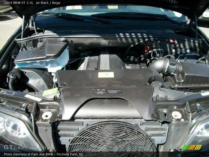 Jet Black / Beige 2004 BMW X5 3.0i