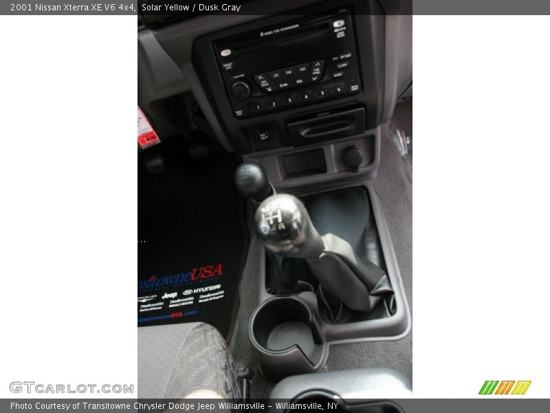 Solar Yellow / Dusk Gray 2001 Nissan Xterra XE V6 4x4