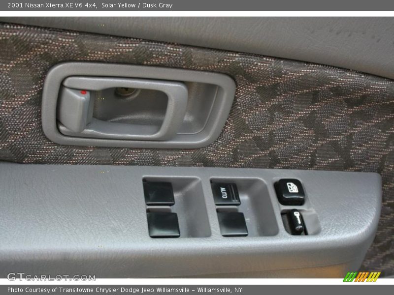Solar Yellow / Dusk Gray 2001 Nissan Xterra XE V6 4x4