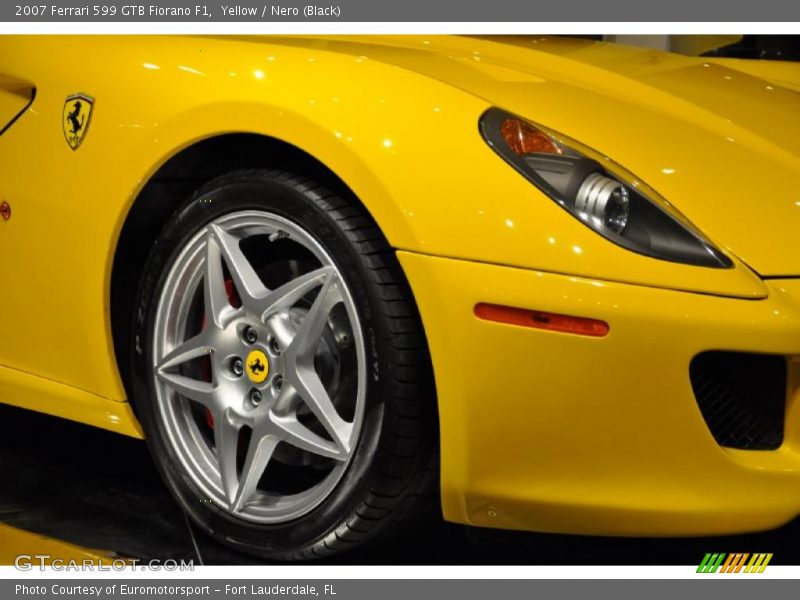 Yellow / Nero (Black) 2007 Ferrari 599 GTB Fiorano F1