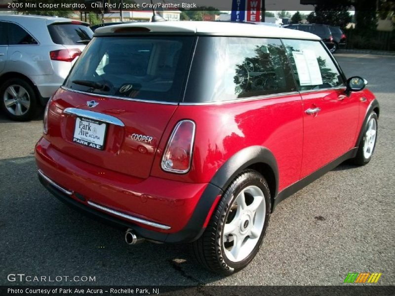 Chili Red / Space Gray/Panther Black 2006 Mini Cooper Hardtop