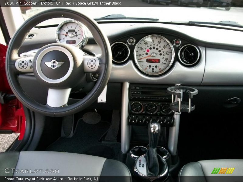 Chili Red / Space Gray/Panther Black 2006 Mini Cooper Hardtop